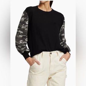 Monrow
Camo Contrast-Sleeve Sweatshirt